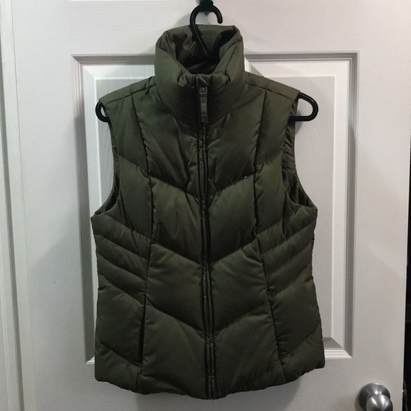 Tommy Hilfiger Vest - Picture 9 of 10